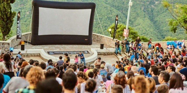 Cartelera GRATIS de Cine al Aire Libre en Guadalajara del 22 al 25 de Enero
